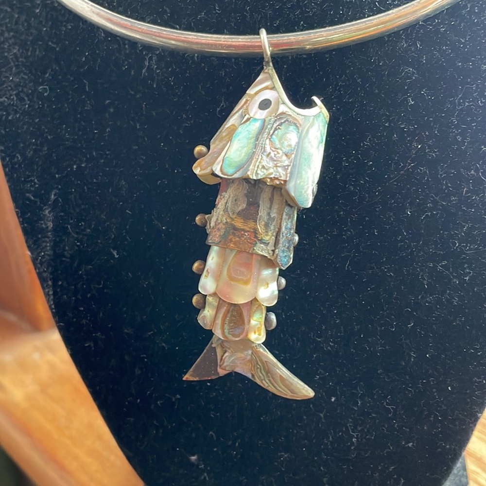 Fish necklace - Picture 2 of 9